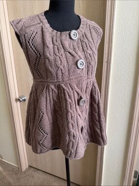 Mossimo Supply Co. Taupe Cable Knit Button-Front Sleeveless Vest